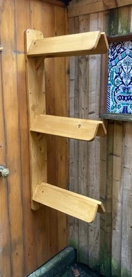 Rustikale dreifach wandmontierte mehrere klobige Sattelablage Handarbeit Eiche gebeizt - Bild 1 von 4