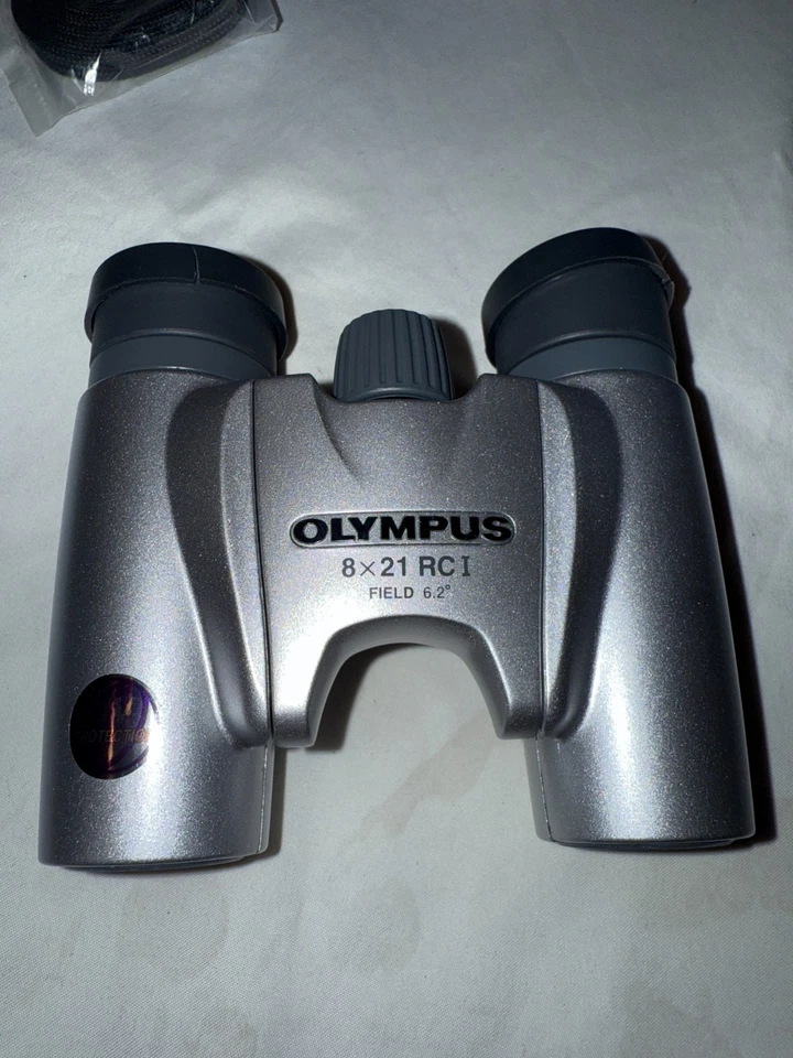 Olympus Outback 8X21 RC I 6.2° Field Roof Prism Compact Binocular UV Protection - Image 4 of 4