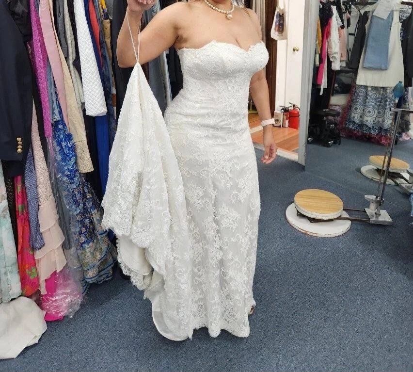 Pnina Tornai "Love" 14399 Size 10 Lace Corset Train Strapless $3,400 Kleinfeld - Image 3 of 4