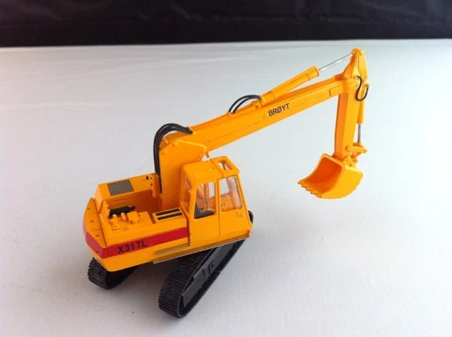HO 1/87 Excavator Broyt X31 TL - Ready Made Resin Model by Fankit Models - Image 4 of 4