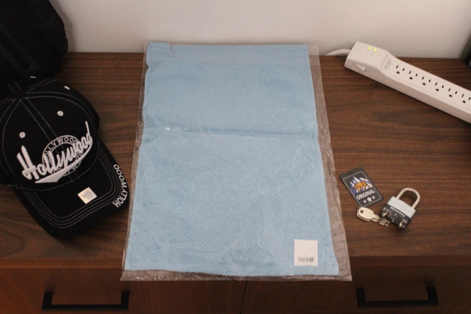 Wwe Authentic John Cena Light Blue/Orange Never Give Up Rally Towel - Image 3 of 4