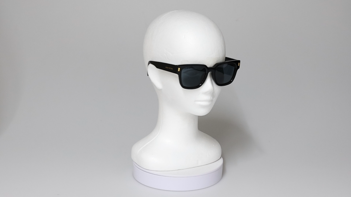 Louis Vuitton ブラックサングラス Z1496E 93L 8016/LOUIS VUITTON MEN'S LV ESCAPE SQUARE SUNGLASSES Z1496E