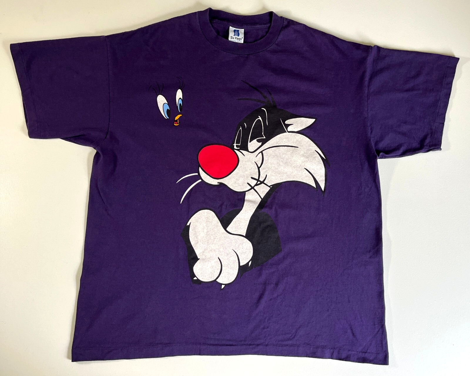 90s Vintage Six Flags Sylvester & Tweety T-Shirt USA Made 2XL
