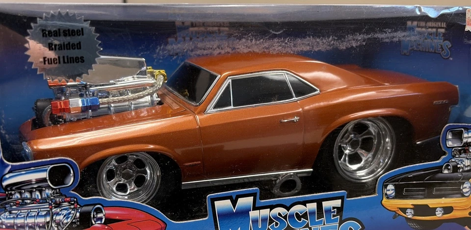 NIB Muscle Machines 1966 Pontiac GTO Diecast Orange Model Car 1/18 Scale  - Image 3 of 4