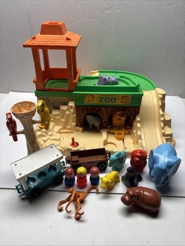 Fisher Price Little People Zoo Vintage Toy With Accessories