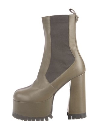 Versace medusa insignia leather Chelsea boots size IT 40