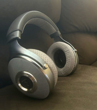 Focal Clear Open-Back Over-Ear Headphones Gra...