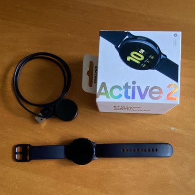 Samsung Galaxy Watch Active2 40mm Schwarz Silikonarmband mit Ladekabel
