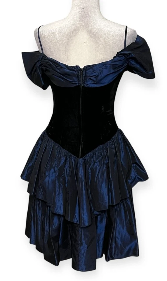 Vintage Steppin' Out Black Velvet Blue Taffeta Ruffle Party Dress Sz 7 80s Prom - Image 3 of 4