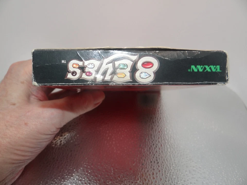 8 Eyes (NES, 1990) CIB GREAT SHAPE INCLUDES PROTECTOR - Image 4 of 4