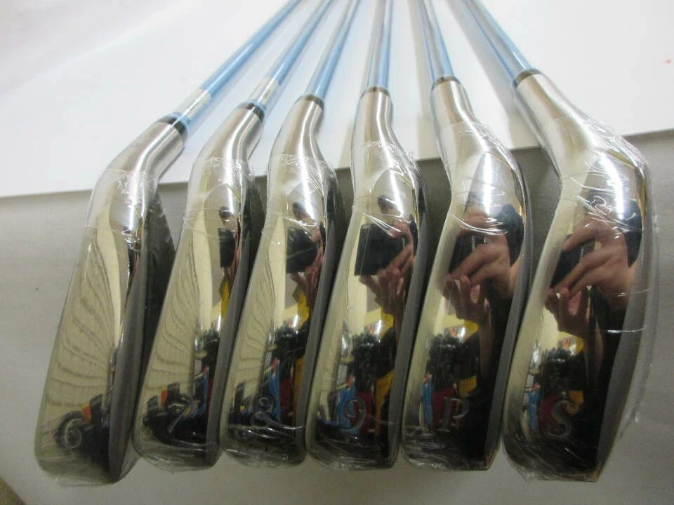 Dunlop XXIO 13 Ladies Blue Iron Set 6-9 P,S / MP1300L Blue L - Image 3 of 4