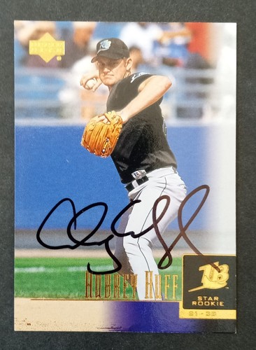 2001 Upper Deck SIGNED: Aubrey Huff, DEVIL RAYS #2