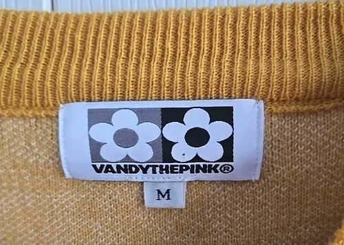 NEW! VANDY THE PINK Vior Logo Allover Knit Sweater Gold Size Medium MED. - Picture 3 of 3