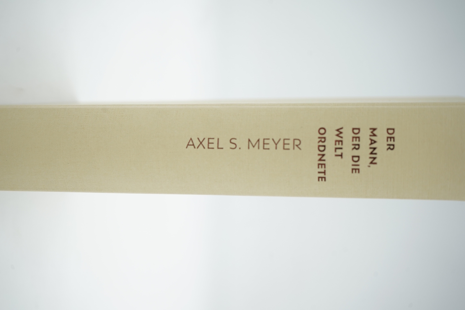 Thumbnail - Der Mann, Der Die Welt Ordnete Axel S. Meyer