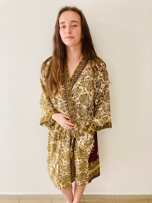 Beautiful silk kimono, large sleeve, beautiful silk kimono, wide sleeve