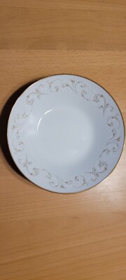 Noritake Duetto 1 Coupe Soup Bowl #6610 Gold White Scroll Border