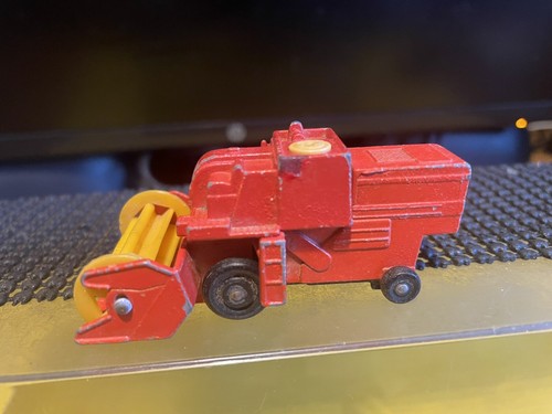 COMBINE HARVESTER-ROAD ROLLER 1/64 MATCHBOX/LESNEY MADE ENGLAND RARE HTF L#51 - Picture 2 of 7