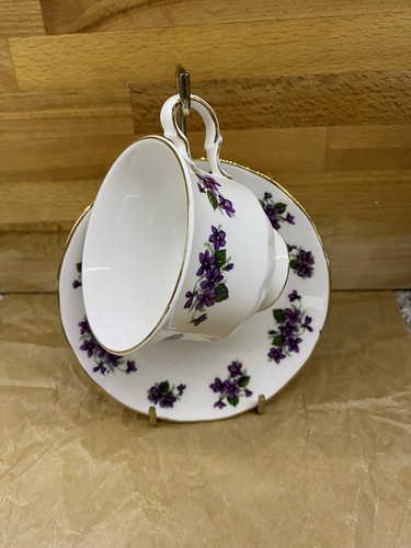 D174 Queen Anne Bone China Tea Cup & Saucer Set Purple Floral Ridgway Potteries - Picture 2 of 4