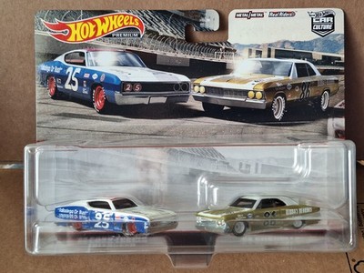 Hot Wheels Premium 2-Pack '69 Ford Torino Talladega '66 Chevelle