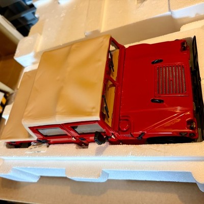 Exoto ThunderTrac AM General Hummer H1 Soft Top 1995 Red NEU