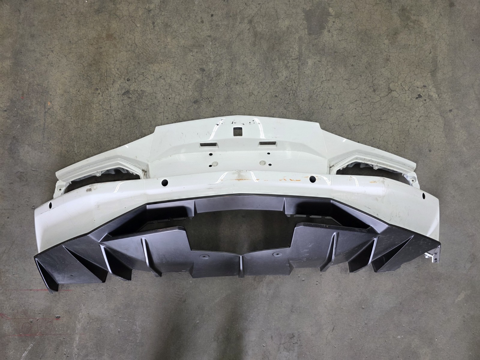 LAMBORGHINI AVENTADOR LP700 REAR BUMPER OEM READ NOTES