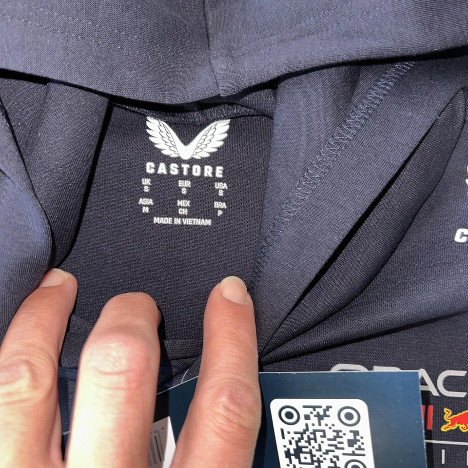 Red Bull Racing F1 Men's 2024 Team Pullover Hoodie- Navy Sz Small $175 - Image 4 of 4