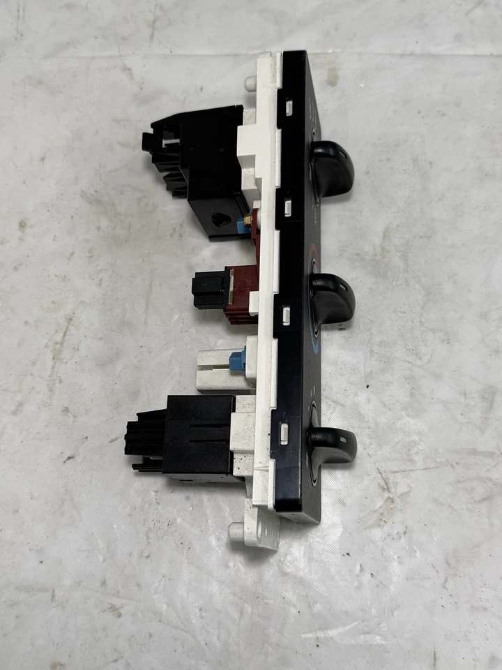 Ford F250 F350 Super Duty 99-04 Heater A/C Temperature Control OEM F81H19E764A Foto 3 de 4