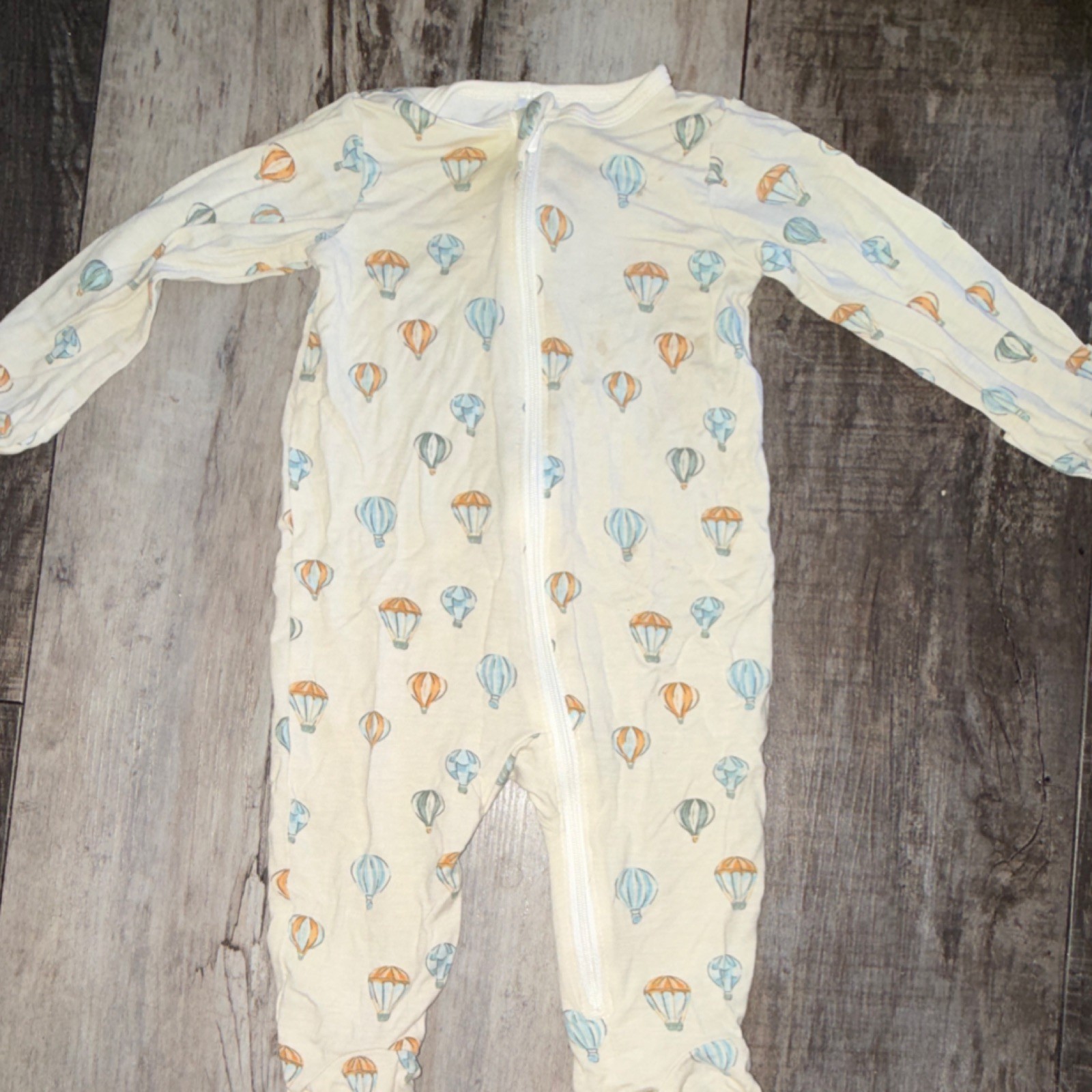 modern moments by Gerber Hot Air Balloon Print Zip Coverall One-Piece 0-3 Months