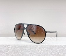 Tom Ford TF1060 Double Bridge Pilot Sunglasses Shiny Black Gradient Brown Lens