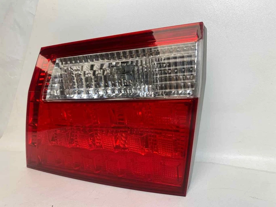 RH Passenger Tail Light Assy Gate Mount 34151shja01 Fits HONDA ODYSSEY 2005-2007 - Image 3 of 4