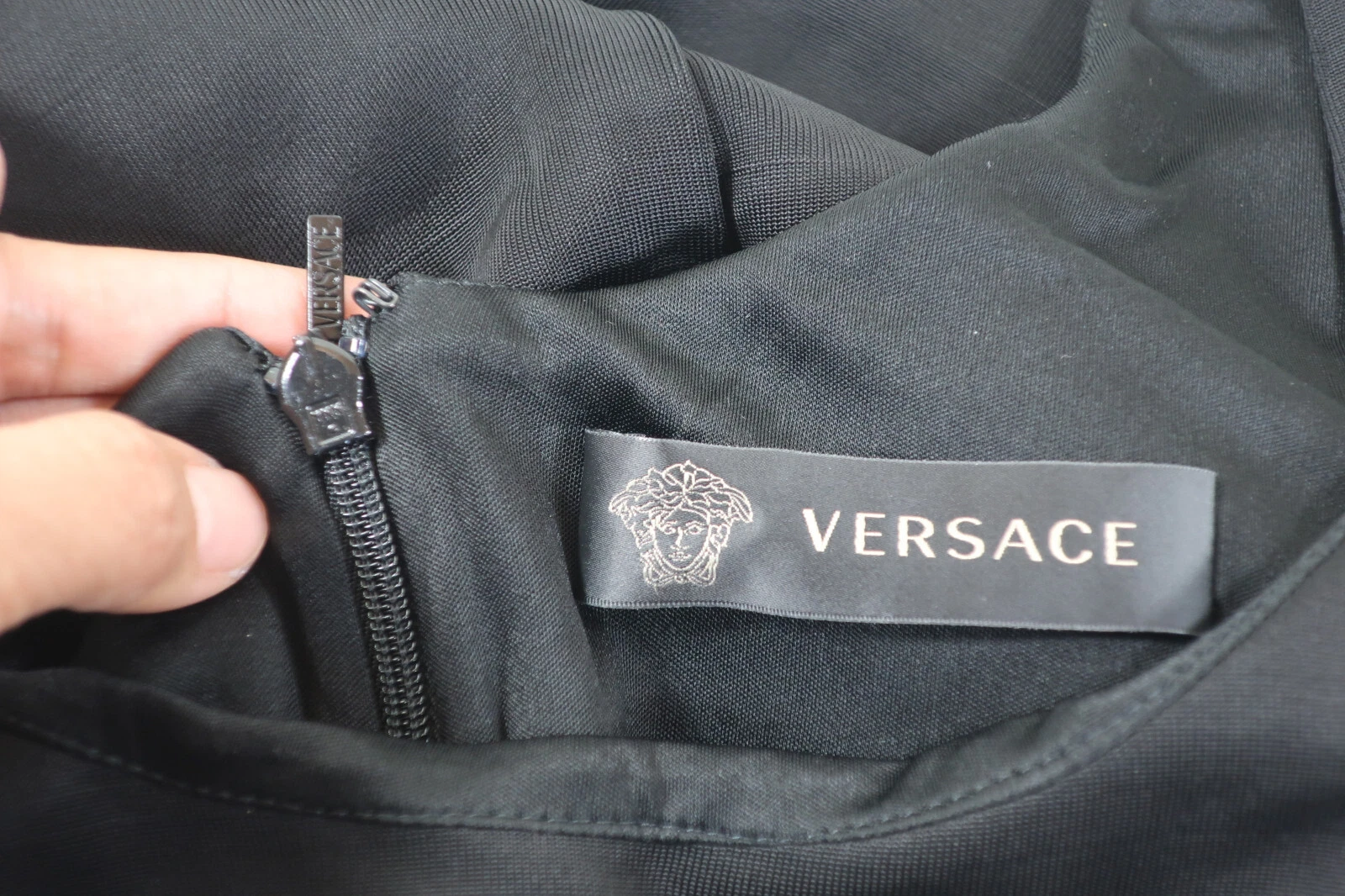 Abito lungo body GIANNI VERSACE nero oro in pelle impreziosita da SLeeve 36 S 3 4