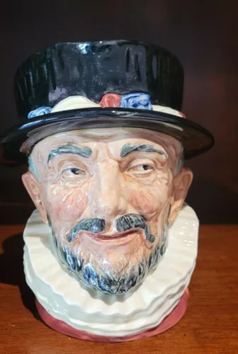 ROYAL DOULTON LARGE BEEFEATER TOBY MUG # 6206 EXCELLENT CONDITION VERY CLEAN 