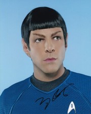ZACHARY QUINTO signed Autogramm 20x25cm STAR TREK in Person autograph COA
