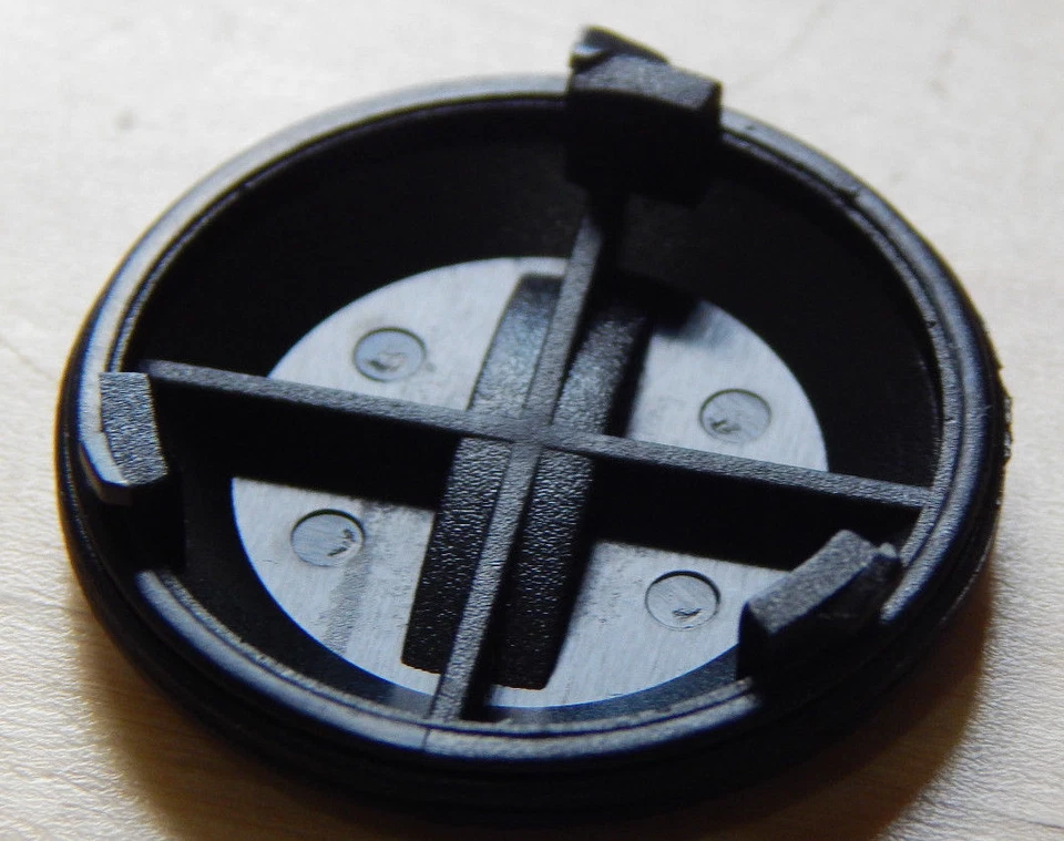 New Sigma Sport Cycling Computer Sensor Battery Cover Cap CR2032 3v 2000-2005 - Image 2 of 2