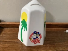 Vintage Bank. Beverly Hills Baby Club 1986. Plastic