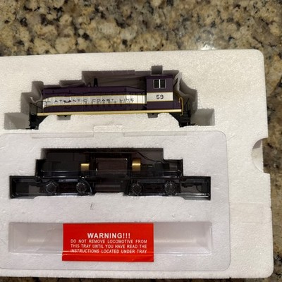 PROTO 2000 SW8/900/600 LOCOMOTIVE- ATLANTIC COAST LINE # 59~HO SCALE -NEW