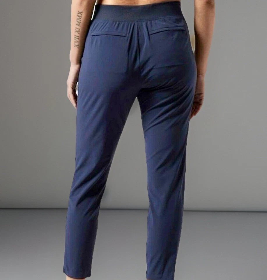 ATHLETA 裤子女式 8 码海军蓝布鲁克林踝轻便运动休闲裤 — 第 2/4 张图片