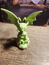 Skylanders Giants GLOW IN THE DARK CYNDER Character