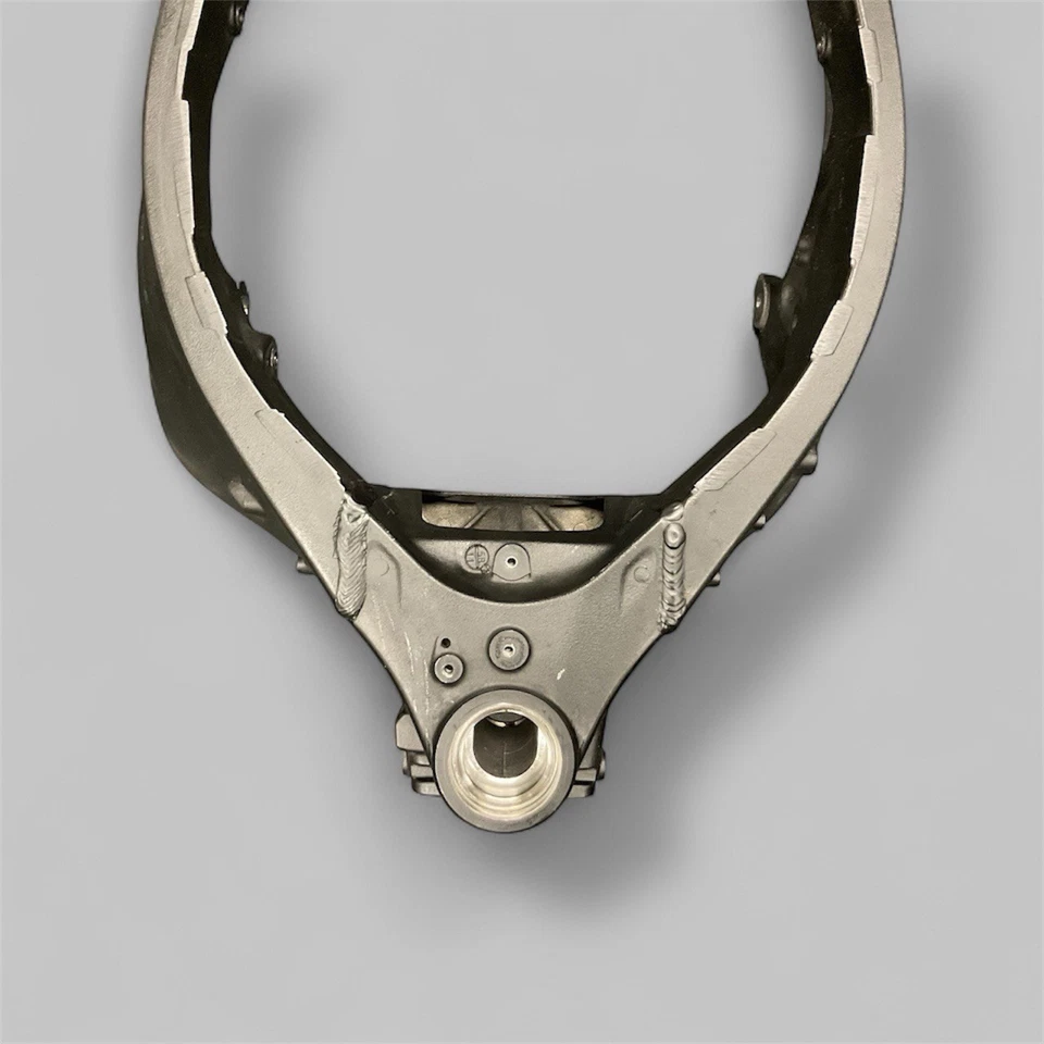 2015-25 Yamaha YZF R1 chassi quadro principal reto limpo EZ-Reg fabricante de equipamento original 2CR-21110-00 - Imagem 4 de 4