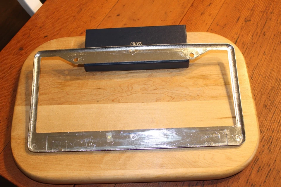 Los Angeles Kings NHL Metal Chrome License Plate Frame 6"x12" - Image 4 of 4