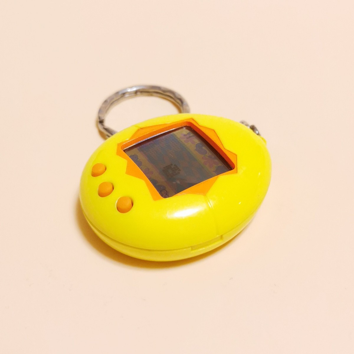 Bandai 1997 Tamagotchi Original YELLOW Shell Wizkids TEST & WORKS