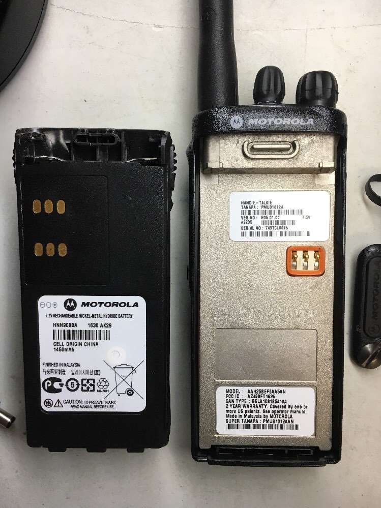 Motorola HT1250 ■モトローラ　無線 HT1250 Portable Two-Way Radio - Motorola Solutions