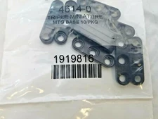 4614-0 TRIPLE MINIATURE MOUNTING BASE BLACK ,10 PACK