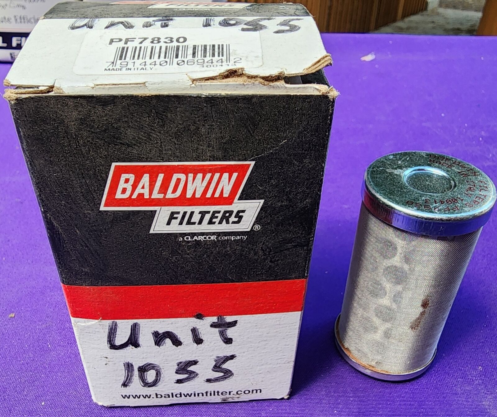AUTO0012 - Baldwin Filters PF7830 Nylon Screen Fuel Strainer