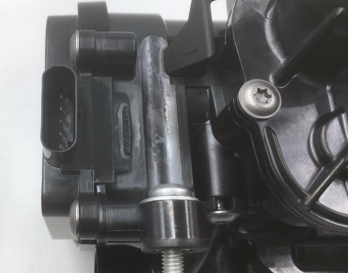 Electric Water Pump VW Golf Beetle AUDI A3 A4 A5 A7 A7 06L121111G