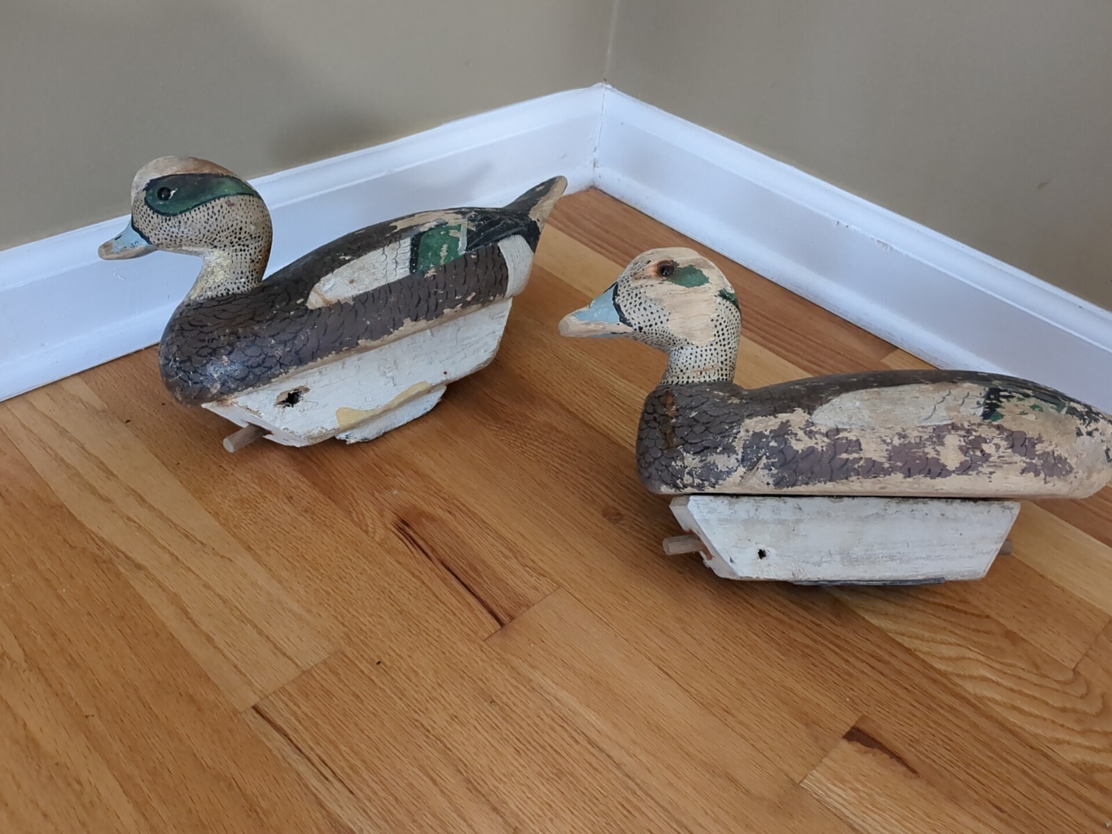 Vintage Rare Lloyd Sterling Widgeon Duck Decoys (Pair) Painted By Lem