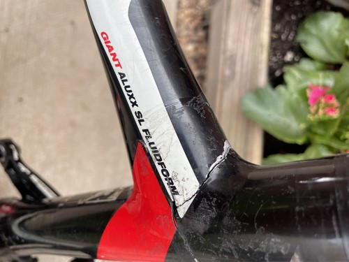 Giant Anthem 3 Frame Size M BROKEN - Picture 5 of 6
