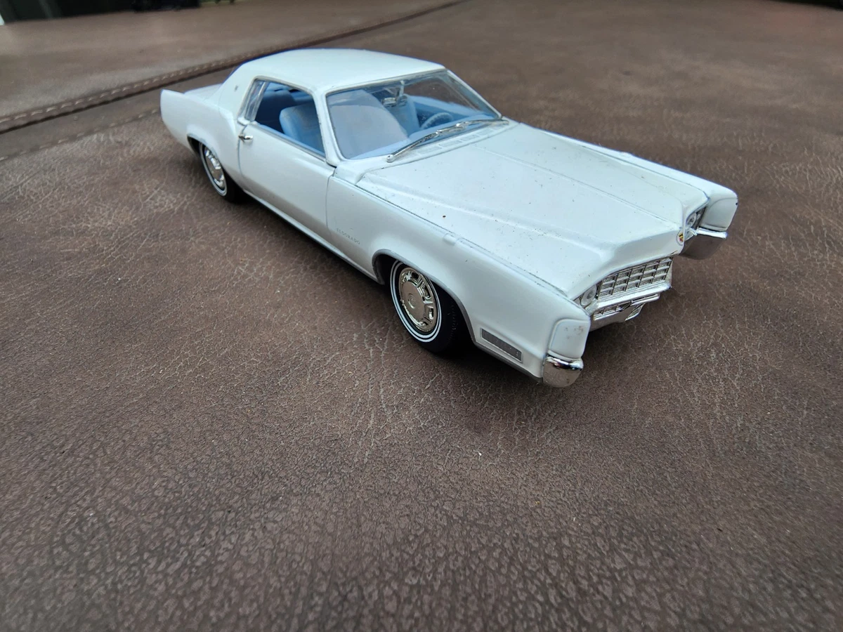 Signature Models 1:32 Scale Diecast Cars for sale | eBay