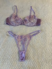 VTG Beautiful Purple Satin Bra And Panties With Flower Embroidery Set Size L