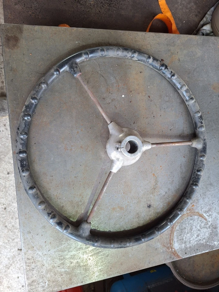 KDF Kübel 82 Lenkrad - Bild 2 von 2